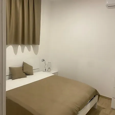 Valeri 3 Apartment